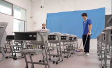 深圳高三學生考前主動大掃除 用勞動致敬青春
