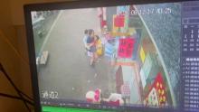 “孩子当场就没气了” 3岁男童被小区大理石桌砸中头部身亡 物业安全隐患引争议