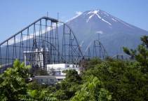 富士山直升机救援每5分钟8000日元 封山期登山收费提案