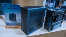 铭凡 AI 迷你工作站 MS-02 Ultra 实物亮相，提供 3 条 PCIe 插槽