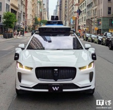 经过校车时不减速、不停车，Waymo 宣布将召回 Robotaxi 车辆