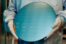 三星有望明年下半年为特斯拉量产 AI5 芯片，采用 2 纳米工艺