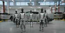 消息称特斯拉三代人形机器人初步定型，马斯克放话年底前实现产能
