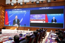 泽连斯基：重建乌克兰大概需要6000亿至8000亿美元