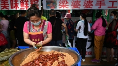Chengdu : les zongzi très demandés avant la fête des Bateaux-Dragons