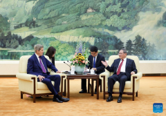 Chinese premier meets U.S. climate envoy