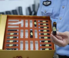 乌黑猪肺被“神水”净化？上海民警现场做实验，还原保健品诈骗套路