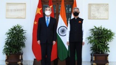 चीनी विदेश मंत्री की भारत यात्रा से बढ़ी द्विपक्षीय संबंधों की बहाली की उम्मीद