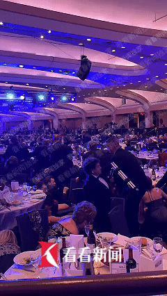 记者亲述白宫晚宴枪击事件 现场混乱总统紧急撤离