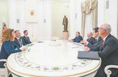 普京与美特使谈了5小时