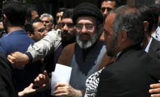 小哈梅内伊为何不露面？