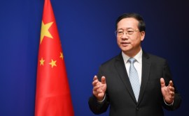 معاون وزیر خارجه چین: باچله پیشرفت شین جیانگ را با چشم خود مشاهده کرد