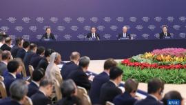 حضور نخست وزیر چین در نشست موسسه داران مجمع داووس تابستانی