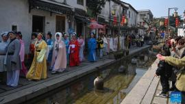 برگزاری جشنواره فرهنگی ابریشم در شرق چین از دریچه دوربین