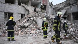 در حمله موشکی به شهر چرنیهیو اوکراین دست کم ۱۵ نفر کشته شدند