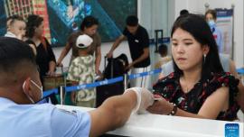 رونق مسافرت‌های فرامرزی از بندر «دولاتا» در «شین جیانگ»