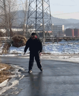 三次开颅、右眼失明、半脸面瘫！30岁抗癌北体大小伙，成了无数人的光 笑对命运的玩笑