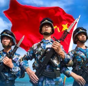 震撼原声！大连舰训练现场 真刀真枪拉练