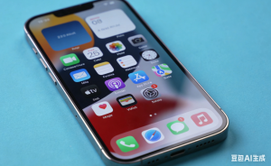 iPhone Duo“引爆”折叠屏市场，果链“玩家”受益几何？