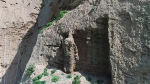 “石窟鼻祖”有证据：甘肃天梯山石残像或为汉地最早石窟造像
