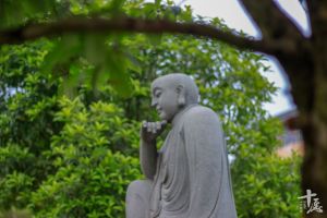  Can Buddha disciples beat mosquitoes? What should I do about Buddha statues and Buddhist scriptures?