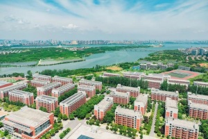 武汉纺织大学外经贸学院：“金课矩阵”解锁外语教学硬核新势能