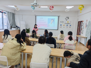 一堂美妆课，扮靓“全龄”人生 龙泉全龄社区学院美妆技能培训圆满举办