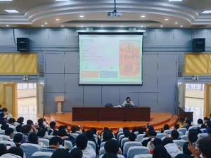 大学布置“烟火气”寒假作业，新生争当“新晋厨神”