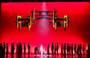从放羊娃到 “秦腔皇后”，武交院师生在茅奖话剧里读懂坚守初心