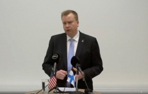 芬兰国防部长：现在不是芬兰加入北约的合适时机