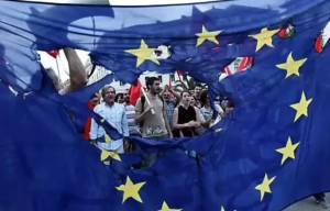 “不参加集团对抗”是欧洲该有的政治决断