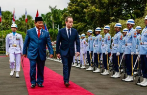 法防长访印尼谈加强战略合作，寻求实现联盟关系多样化