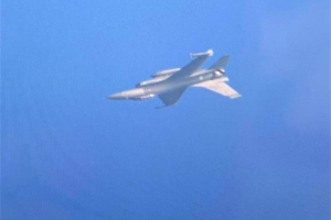 台媒曝光F-16V战机失事前画面