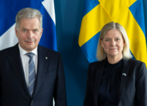 芬兰和瑞典正式向北约递交“入约”申请信