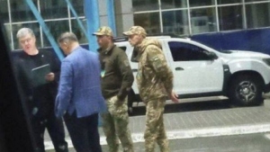 乌媒：乌克兰前总统波罗申科在乌波境被拦下