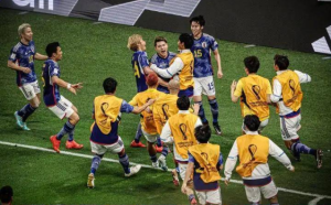 日本队赢球因为主教练极限自救 田忌赛马后发制人