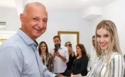 巴西65岁市长娶16岁少女 这已是他第7次结婚