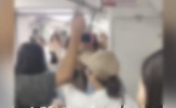 重庆地铁被打女生已报警 目前还在医院治疗