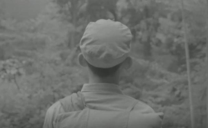 “戰(zhàn)斗已經(jīng)結(jié)束,，為什么他還站著不動？”