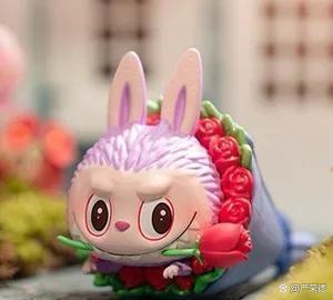 Labubu全球爆火原因 丑萌逆袭的秘密