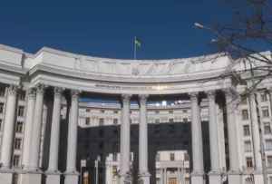 美乌今日会谈 各方分歧明显 "28点"新计划仍存变数