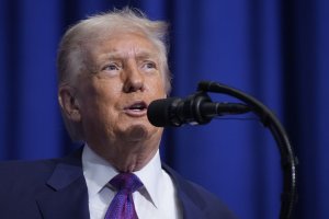 朗普称伊朗有10到15天时间达成协议