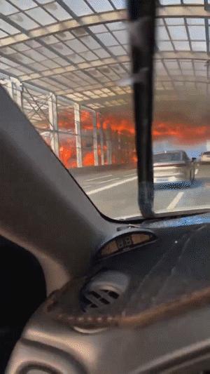 官方回應(yīng)深圳南坪快速大火 事故致道路封閉