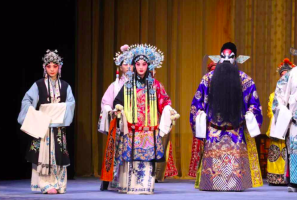 培养青年戏曲人才 夯实戏曲传承基础