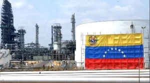 美国石油公司近4年来首次从委内瑞拉进口原油