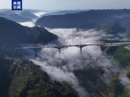 刷新多個世界紀(jì)錄,！貴州納晴高速六枝特大橋合龍