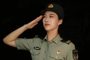 九三受阅女民兵：用96米丈量荣耀 7个月汗水铸就荣光