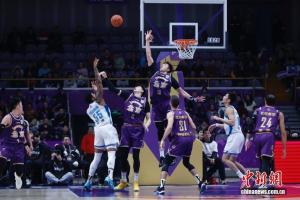 北京控股69-64战胜青岛 CBA常规赛主场险胜