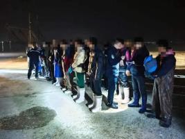 大年初五晚上 27人当场被抓 烟台查获重大走私案