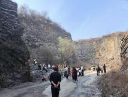 诸暨陶家村因《飞驰人生3》走红 挖矿热潮引发关注